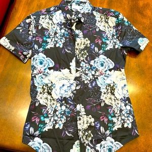 Men’s ASOS short sleeve shirt large